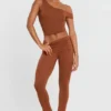 Pantaloni Anona din amestec de modal și cașmir, cu talie medie, în culoarea maro castan Pantaloni Anona din amestec de modal și cașmir, cu talie medie, în culoarea maro castan