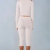 Pantaloni capri din tricot Selene, talie medie, culoare ivoriu Pantaloni capri din tricot Selene, talie medie, culoare ivoriu