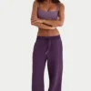 Pantaloni de jogging din jersey periat, cu croi larg, în culoarea prune Pantaloni de jogging din jersey periat, cu croi larg, în culoarea prune
