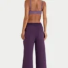 Pantaloni de jogging din jersey periat, cu croi larg, în culoarea prune Pantaloni de jogging din jersey periat, cu croi larg, în culoarea prune