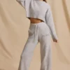 Pantaloni de jogging din tricot cu nervuri, talie medie și croi larg, în culoarea Ice Marl Pantaloni de jogging din tricot cu nervuri, talie medie și croi larg, în culoarea Ice Marl