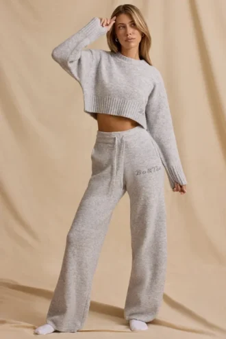 Pantaloni de jogging din tricot cu nervuri, talie medie și croi larg, în culoarea Ice Marl Pantaloni de jogging din tricot cu nervuri, talie medie și croi larg, în culoarea Ice Marl