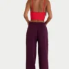 Pantaloni de jogging relaxați din jersey de bumbac periat, cu talie medie, în culoarea burgund Pantaloni de jogging relaxați din jersey de bumbac periat, cu talie medie, în culoarea burgund