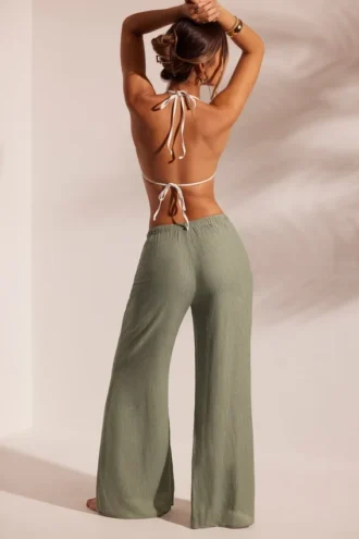 Pantaloni de plajă cu textură șifonată, de culoare verde deschis, pentru ținute de vacanță Pantaloni de plajă cu textură șifonată, de culoare verde deschis, pentru ținute de vacanță