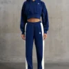 Pantaloni de trening cu croi larg, culoare bleumarin Pantaloni de trening cu croi larg, culoare bleumarin