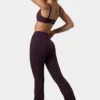 Pantaloni evazați cu drapaje Soft Active în culoarea Plum