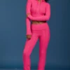 Pantaloni evazați cu pliu, cu model tricotat în zig-zag, în roz intens Pantaloni evazați cu pliu, cu model tricotat în zig-zag, în roz intens