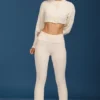 Pantaloni evazați cu pliu, cu tricotaj tip cablu, de culoare crem Pantaloni evazați cu pliu, cu tricotaj tip cablu, de culoare crem