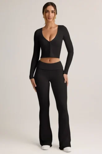 Pantaloni evazați cu pliu și nervuri din TENCEL™ Modal, negri