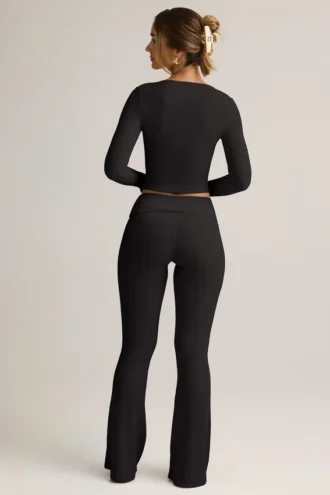 Pantaloni evazați cu pliu și nervuri din TENCEL™ Modal, negri