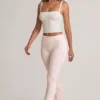 Pantaloni evazați cu talie medie și pliu Bebe Modal, cu imprimeu în dungi Pantaloni evazați cu talie medie și pliu Bebe Modal, cu imprimeu în dungi