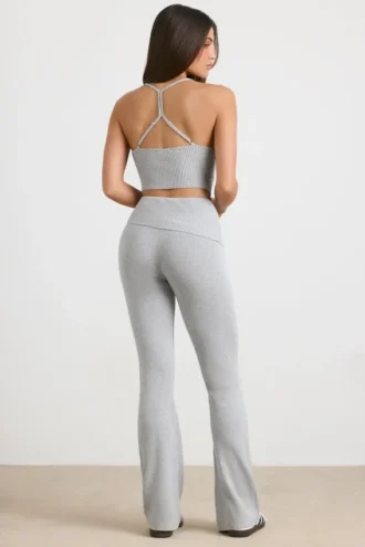 Pantaloni evazați cu tiv pliat din tricot gros, în culoarea gri melanj Pantaloni evazați cu tiv pliat din tricot gros, în culoarea gri melanj