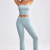 Pantaloni evazați cu tiv pliat din tricot gros, în nuanța Dusty Teal Pantaloni evazați cu tiv pliat din tricot gros, în nuanța Dusty Teal