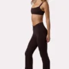 Pantaloni evazați cu volane Soft Active, culoare Espresso Pantaloni evazați cu volane Soft Active, culoare Espresso