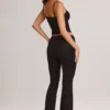 Pantaloni evazați Patsy Modal cu talie medie, negri