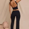 Pantaloni Hollis cu talie medie și croi drept, negri Pantaloni Hollis cu talie medie și croi drept, negri