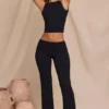 Pantaloni Hollis cu talie medie și croi drept, negri Pantaloni Hollis cu talie medie și croi drept, negri