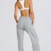 Pantaloni joggers cu talie medie și croi drept, în culoarea gri melanj Pantaloni joggers cu talie medie și croi drept, în culoarea gri melanj