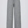 Pantaloni joggers din tricot cu talie medie și croi larg, în culoarea gri Pantaloni joggers din tricot cu talie medie și croi larg, în culoarea gri