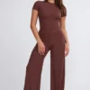 Pantaloni Nour Tall Mid Rise Wide Leg în culoarea ciocolată Pantaloni Nour Tall Mid Rise Wide Leg în culoarea ciocolată