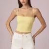 Pantaloni scurți Beata cu talie înaltă și croi în A, spălare Ecru Pantaloni scurți Beata cu talie înaltă și croi în A, spălare Ecru