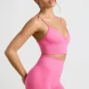 Pantaloni scurți cu talie înaltă Define Luxe în roz aprins Pantaloni scurți cu talie înaltă Define Luxe în roz aprins