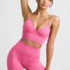Pantaloni scurți cu talie înaltă Define Luxe în roz aprins Pantaloni scurți cu talie înaltă Define Luxe în roz aprins
