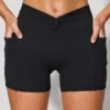 Pantaloni scurți cu talie răsucită și buzunare, negru Pantaloni scurți cu talie răsucită și buzunare, negru