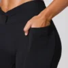 Pantaloni scurți cu talie răsucită și buzunare, negru Pantaloni scurți cu talie răsucită și buzunare, negru