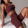 Pantaloni scurți de ciclism Super Sculpt cu talie înaltă, în culoarea burgund Pantaloni scurți de ciclism Super Sculpt cu talie înaltă, în culoarea burgund