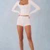 Pantaloni scurți din tricot Amoura, talie medie, culoare ivoriu Pantaloni scurți din tricot Amoura, talie medie, culoare ivoriu