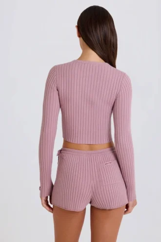 Pantaloni scurți din tricot cu nervuri, cu cordon, în nuanța mov Pantaloni scurți din tricot cu nervuri, cu cordon, în nuanța mov