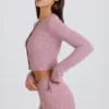 Pantaloni scurți din tricot cu nervuri, cu cordon, în nuanța mov Pantaloni scurți din tricot cu nervuri, cu cordon, în nuanța mov