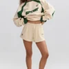 Pantaloni scurți elastici din jersey de bumbac moale, în culoarea marmoră Pantaloni scurți elastici din jersey de bumbac moale, în culoarea marmoră