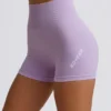Pantaloni scurți fără cusături Super Sculpt în culoarea liliac deschis Pantaloni scurți fără cusături Super Sculpt în culoarea liliac deschis