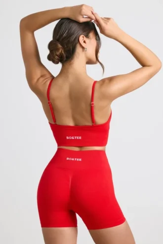 Pantaloni scurți mini cu talie înaltă Define Luxe în roșu