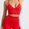 Pantaloni scurți mini cu talie înaltă Define Luxe în roșu Pantaloni scurți mini cu talie înaltă Define Luxe în roșu