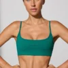 Pantaloni scurți mini cu talie răsucită și buzunare, de culoare verde-albăstrui Pantaloni scurți mini cu talie răsucită și buzunare, de culoare verde-albăstrui