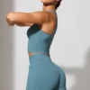 Pantaloni scurți mini cu talie răsucită și buzunare, în albastru piatră Pantaloni scurți mini cu talie răsucită și buzunare, în albastru piatră
