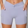 Pantaloni scurți mini cu talie răsucită și buzunare, în culoarea periwinkle Pantaloni scurți mini cu talie răsucită și buzunare, în culoarea periwinkle