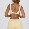 Pantaloni scurți mini cu volane în marl de culoare lămâie Pantaloni scurți mini cu volane în marl de culoare lămâie