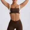 Pantaloni scurți mini cu volane în marl de nucă pecan Pantaloni scurți mini cu volane în marl de nucă pecan