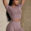 Pantaloni scurți mini Define Luxe cu talie înaltă, în culoarea Mocha Pantaloni scurți mini Define Luxe cu talie înaltă, în culoarea Mocha