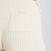 Pantaloni scurți mini din tricot cu nervuri și cordon, de culoare crem Pantaloni scurți mini din tricot cu nervuri și cordon, de culoare crem