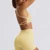 Pantaloni scurți mini fără cusături Super Sculpt în galben unt Pantaloni scurți mini fără cusături Super Sculpt în galben unt
