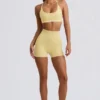 Pantaloni scurți mini fără cusături Super Sculpt în galben unt Pantaloni scurți mini fără cusături Super Sculpt în galben unt
