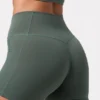 Pantaloni scurți Soft Active cu talie înaltă, în culoarea kaki Pantaloni scurți Soft Active cu talie înaltă, în culoarea kaki