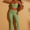 Pantaloni scurți Zuni cu șireturi în spate, de culoare verde Pantaloni scurți Zuni cu șireturi în spate, de culoare verde