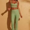 Pantaloni scurți Zuni cu șireturi în spate, de culoare verde Pantaloni scurți Zuni cu șireturi în spate, de culoare verde