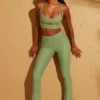 Pantaloni scurți Zuni cu șireturi în spate, de culoare verde Pantaloni scurți Zuni cu șireturi în spate, de culoare verde